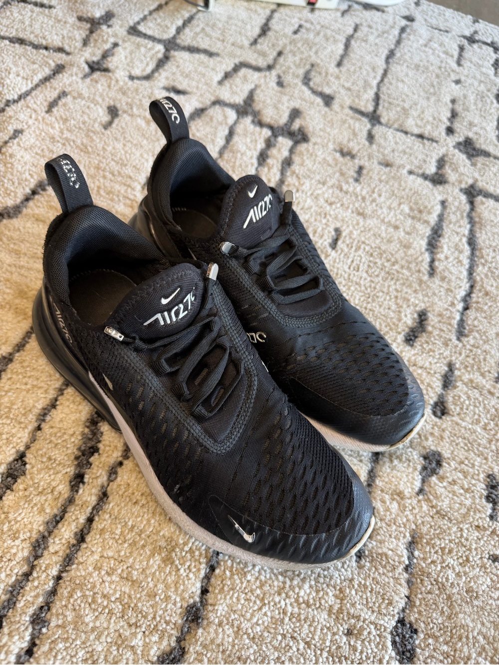 Women’s Nike Air Max 270 sneakers in Black